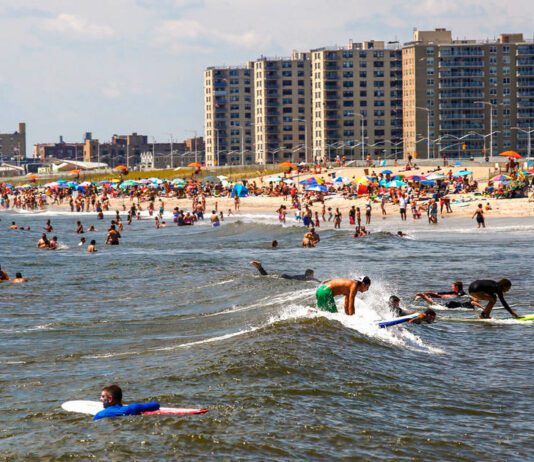 Пляж Рокуэй-Бич: игровые площадки, рыбалка и другие активности