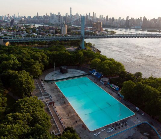 Історія купалень Квінза