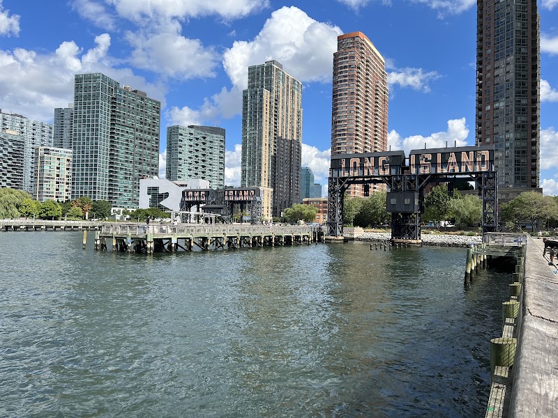 Hunter's Point South Park